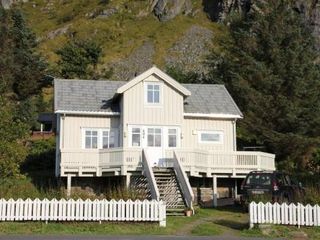 Hotel pic Ramberghouse 1904 på vakre Ramberg i Lofoten