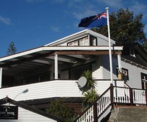 Bluff Hill Lighthouse B&B Napier New Zealand