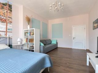 Malaya Konushennaya, 4