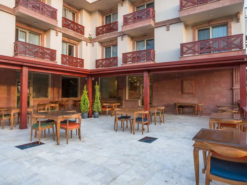 Hotel Photo 9