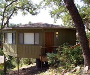 Treehouse Bungalow w/ Lake Travis views, pool & hot tub, next to marina (#11) Lakeway United States