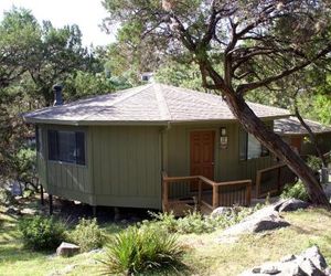 Hill Country Bungalow w/ Lake Travis views, pool & hot tub, next to marina (#12) Lakeway United States