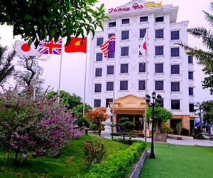 Thông Đỏ Hotel Vinh Vietnam