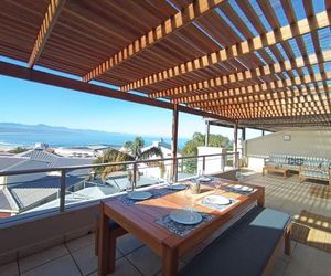 Vivis Stylish & Comfortable Apartment With Sea Views Plattenberg Bay South Africa