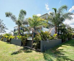 18 Shoal Bay Beach Apartments - fantastic air conditioned unit with a pool & lift Nelson Bay Australia