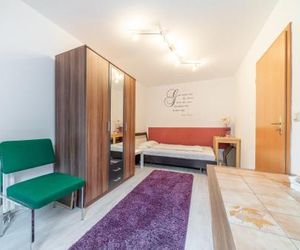 ID 6874 - Private Rooms Hannover Germany