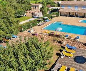 Nice home in Raphele-Les-Arles w/ Outdoor swimming pool and 2 Bedrooms Raphele-les-Arles France