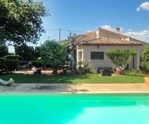 Awesome home in Caux w/ Outdoor swimming pool, WiFi and 4 Bedrooms Roujan France