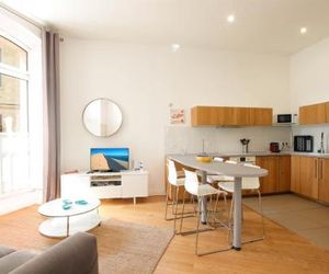 Appartement aux Portes du Jardin Public Bordeaux France