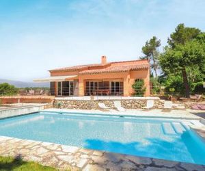 Stunning home in Roquefort les Pins w/ WiFi, 4 Bedrooms and Outdoor swimming pool Roquefort-les-Pins France