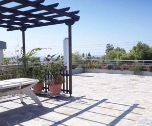 *Fantastic villa, a 15 min walk from the beach!* Alimos Greece