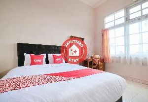 OYO 2061 Rizki Dhira Guest House Syariah Yogyakarta Indonesia