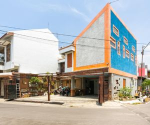 RedDoorz Syariah near Stadion Manahan Solo 2 Solo Indonesia