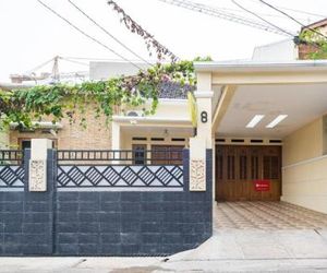 RedDoorz near Grand Kota Bintang Bekasi Indonesia