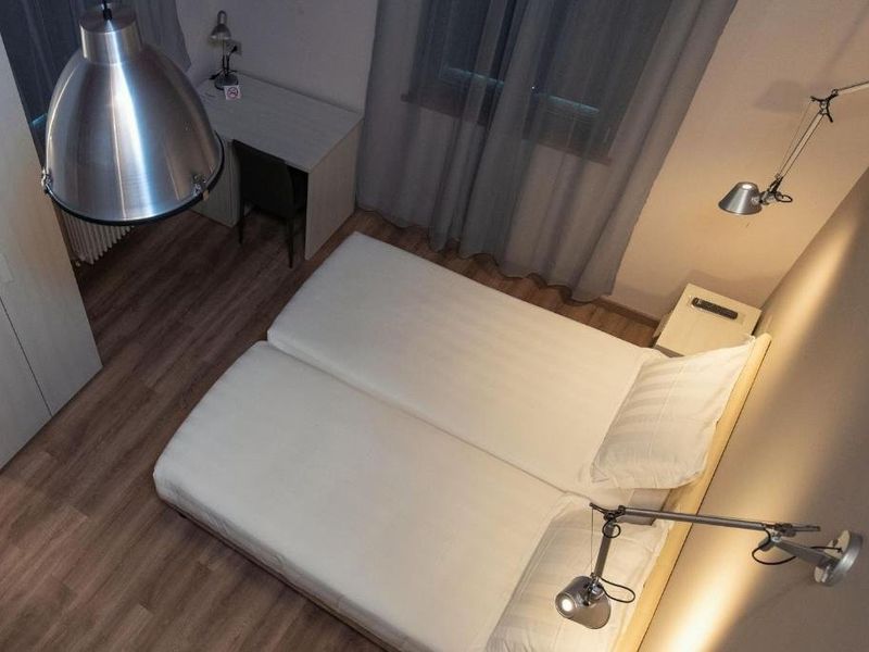 Hotel Photo 8