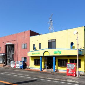 NearBy Hotel