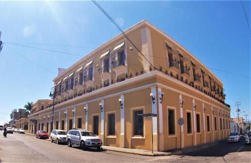 Hotel Photo 1
