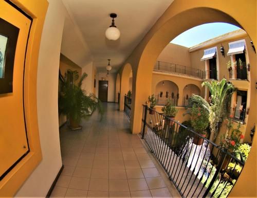 Hotel Photo 8