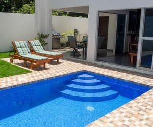 Townhome w Pool, Modern and Secure - Walk to Beach and Town San Juan Del Sur Nicaragua
