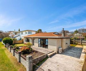 Heathcote Cottage - Taupo Holiday Home Taupo New Zealand