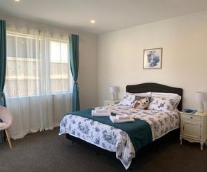 Silverdale Green Valley holiday house Red Beach New Zealand