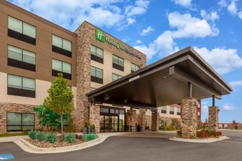 Photo of Holiday Inn Express & Suites Brunswick-Harpers Ferry Area, an IHG Hotel