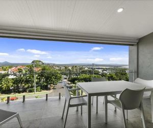 Exquisite Penthouse with views to Laguna Bay - Unit 3 Taralla 18 Edgar Bennett Avenue Noosa Heads Australia