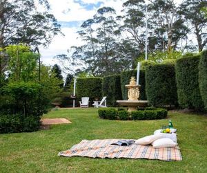 Old Mansfield Loft - gardens, gazebo and getaways Bowral Australia