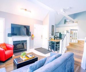 Gorgeous Loft in the Heart of Blue Mountain Blue Mountains Canada
