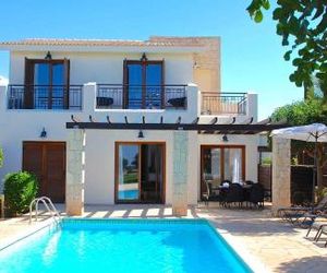 3 bedroom Villa Cardia with private pool, Aphrodite Hills Resort Kouklia Cyprus