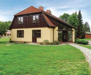 Stunning home in Kuhlen Wendorf w/ Sauna, WiFi and 5 Bedrooms Wendorf Germany