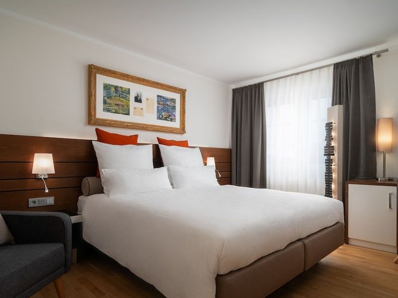 Hotel Photo 6