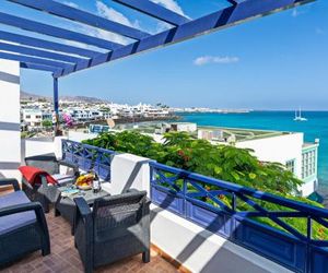 Dorado Center Close to the Beach Playa Blanca Playa Blanca Spain