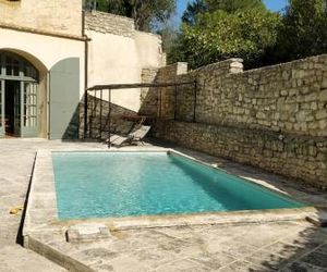 Maison avec Piscine dans Résidence 6 personnes Uzes France