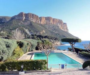 Le Canaillou, T4 standing, résidence front de mer, piscine, centre à pied Cassis France