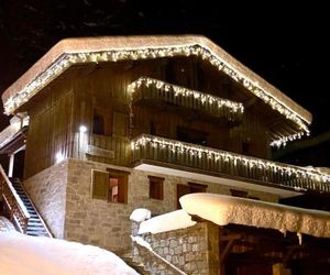 Fabulous chalet with Mont Blanc view 70m from piste Plagne 1800 France