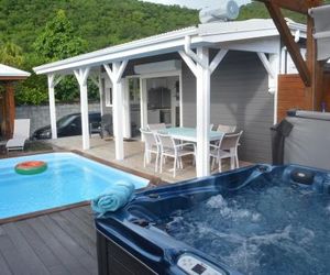 "VILLA FLAMBOYANT " au Domaine Les Lodges de Malendure Bouillante Guadeloupe