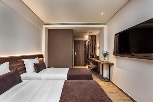 Hotel Photo 12