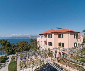 Apartments Sonja Postira Croatia