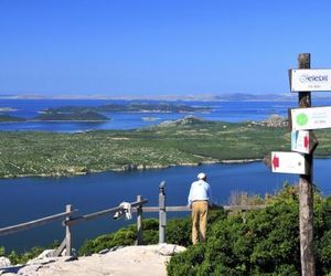 Apartment in Pakoštane with sea view, balcony, WiFi (3539-1) Pakostane Croatia