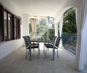 Apartment 4693-1 for max. 6 pers. in Malinska Malinska Croatia