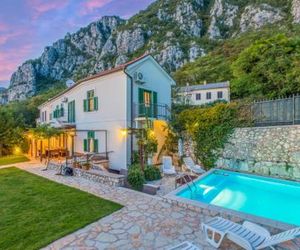 VILLA BARETIC Grizane Croatia