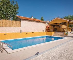 Beautiful home in Barban w/ Outdoor swimming pool, WiFi and 3 Bedrooms Barban Croatia