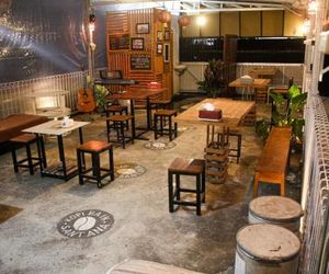 OYO 2258 Santana Syariah Guest House Bandung Indonesia