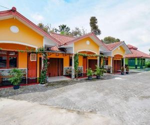 OYO 2403 Hotel Bip Solo Indonesia