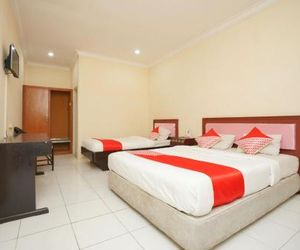 OYO 2003 Female Residence Probolinggo Indonesia