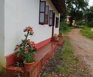 VANASIRI COTTAGE (Tourist Home) Kalasa India