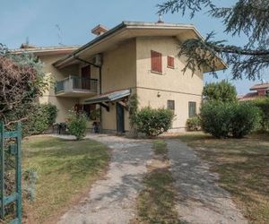 Villa Ida - 2 bedrooms apartment with private garden Sirmione Italy