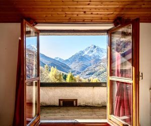 Mountain Paradise Apartment Sauze Doulx Italy
