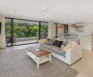 BEAUTIFULLY RENOVATED OCEANSIDE APARTMENT Mooloolaba Australia